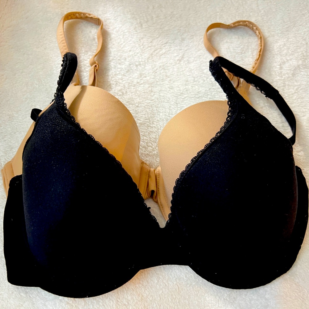 Victoria’s Secret Lined Perfect Coverage (32D) two bras